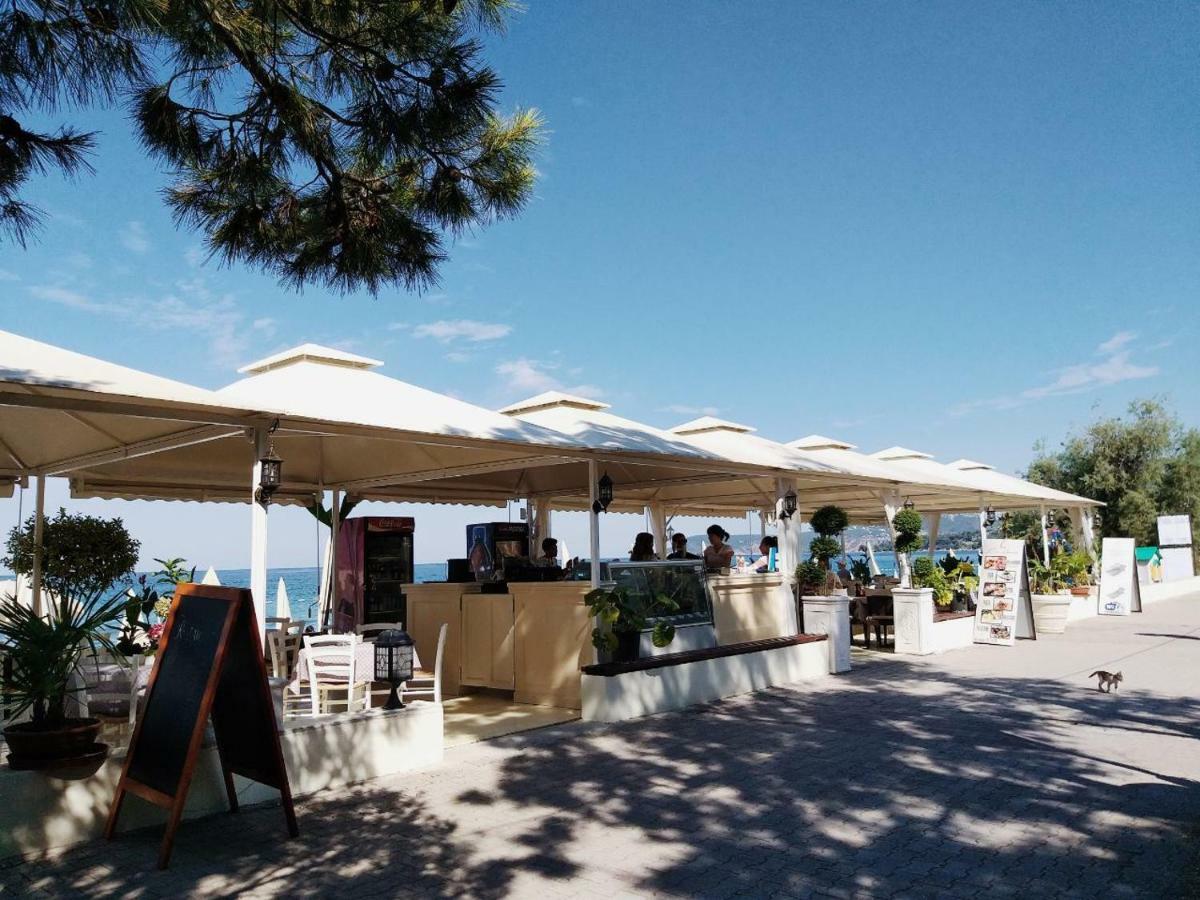 Apartments Kuce Lekovica Beach & Snack Bar- Bistro Экстерьер фото