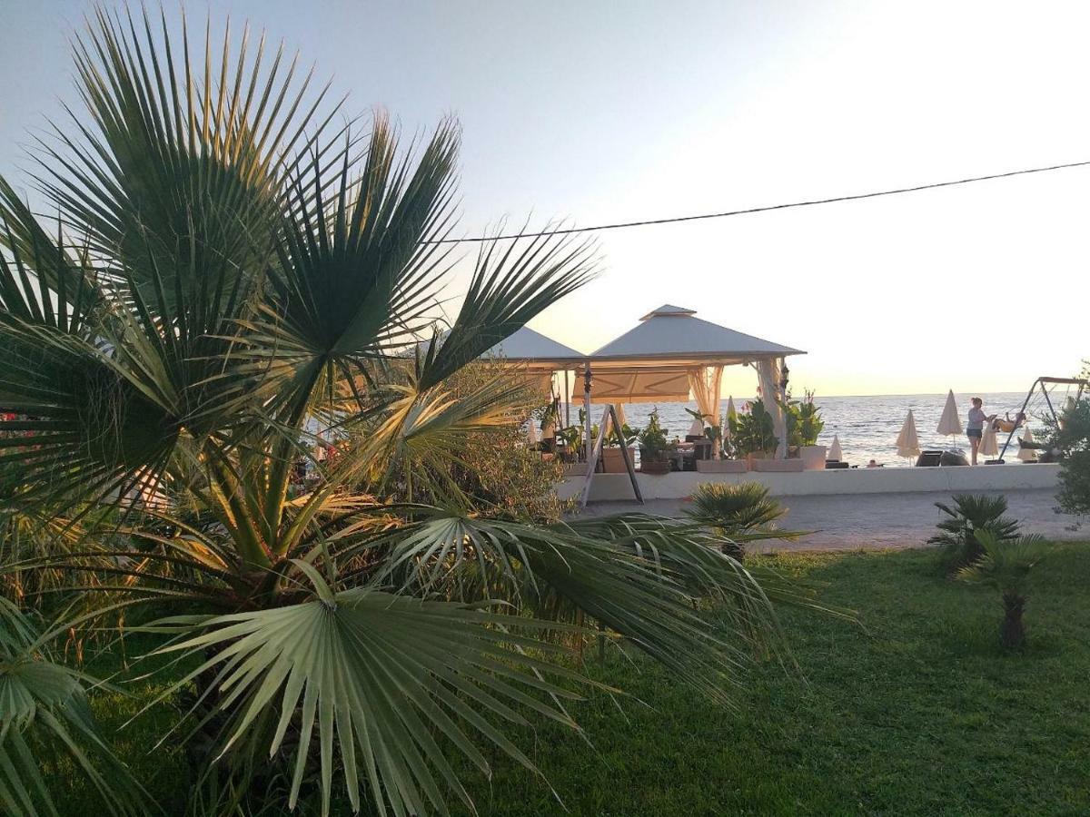 Apartments Kuce Lekovica Beach & Snack Bar- Bistro Экстерьер фото