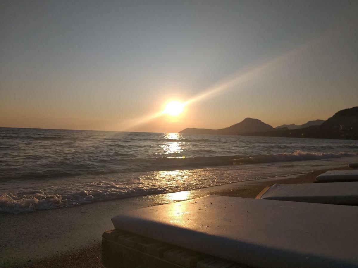 Apartments Kuce Lekovica Beach & Snack Bar- Bistro Экстерьер фото