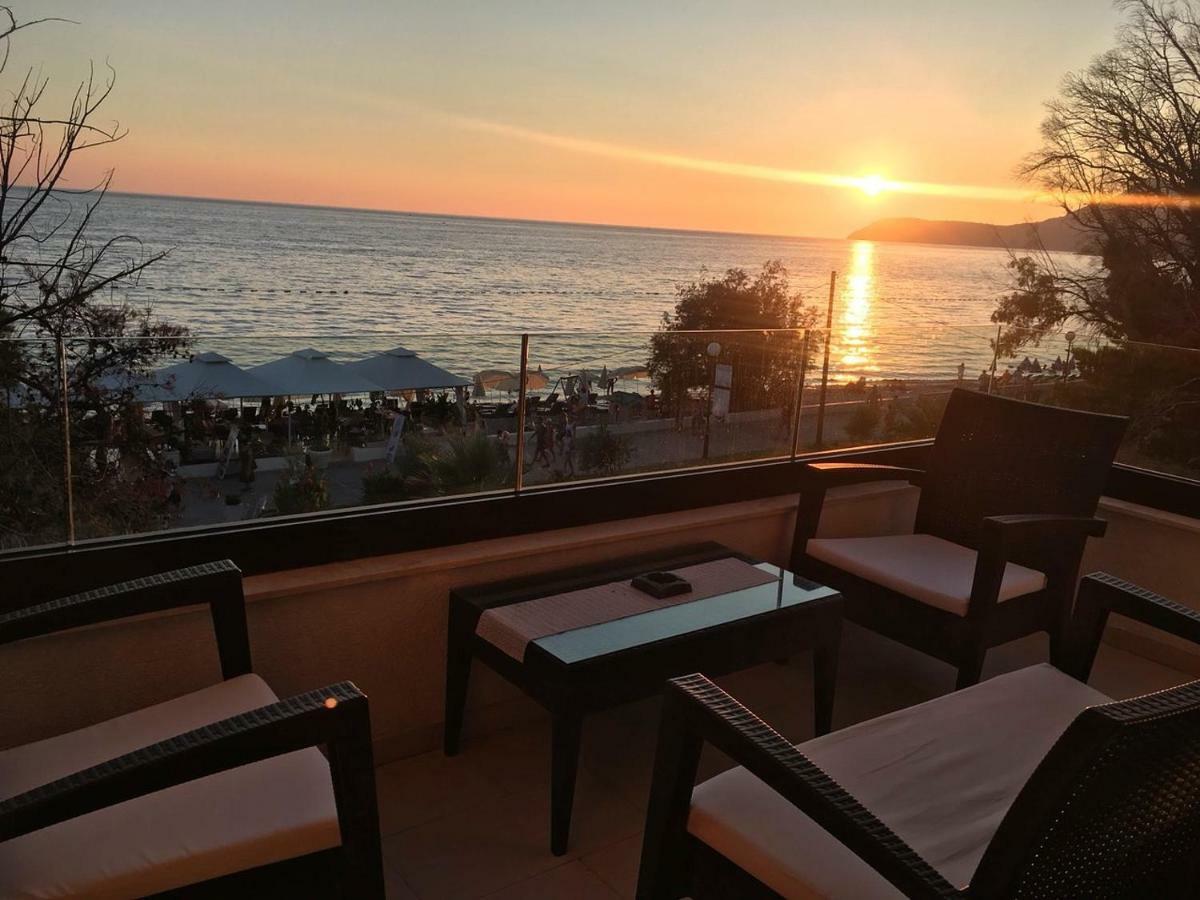 Apartments Kuce Lekovica Beach & Snack Bar- Bistro Экстерьер фото