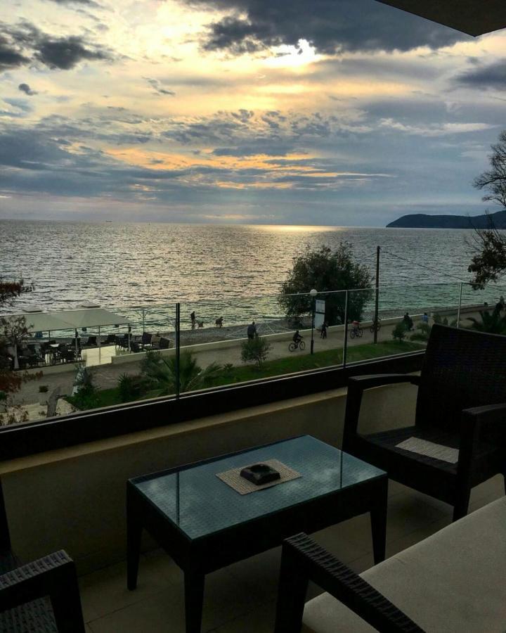 Apartments Kuce Lekovica Beach & Snack Bar- Bistro Экстерьер фото